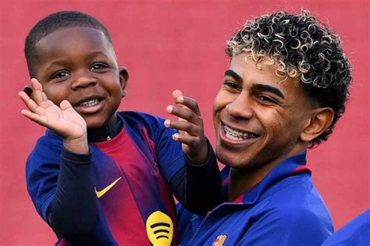 Lamine Yamal Brother Keyne Yamal Looks Up To Him